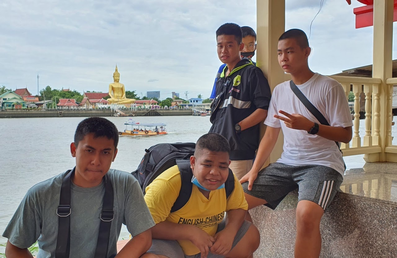 ท่องเที่ยว